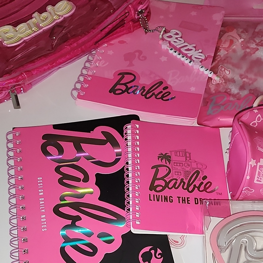 Barbie Pink Accessory Bag Collection - Picture 3 of 7